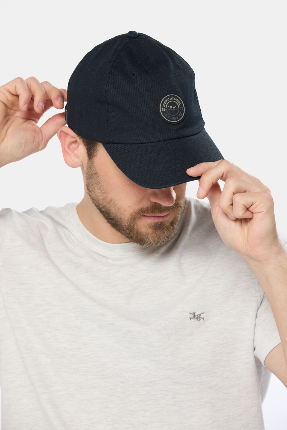 GORRO VISER DE LONA CON PARCHE DE GOMA Negro