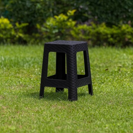 Banqueta De Plástico Símil Ratán Negra NEGRO