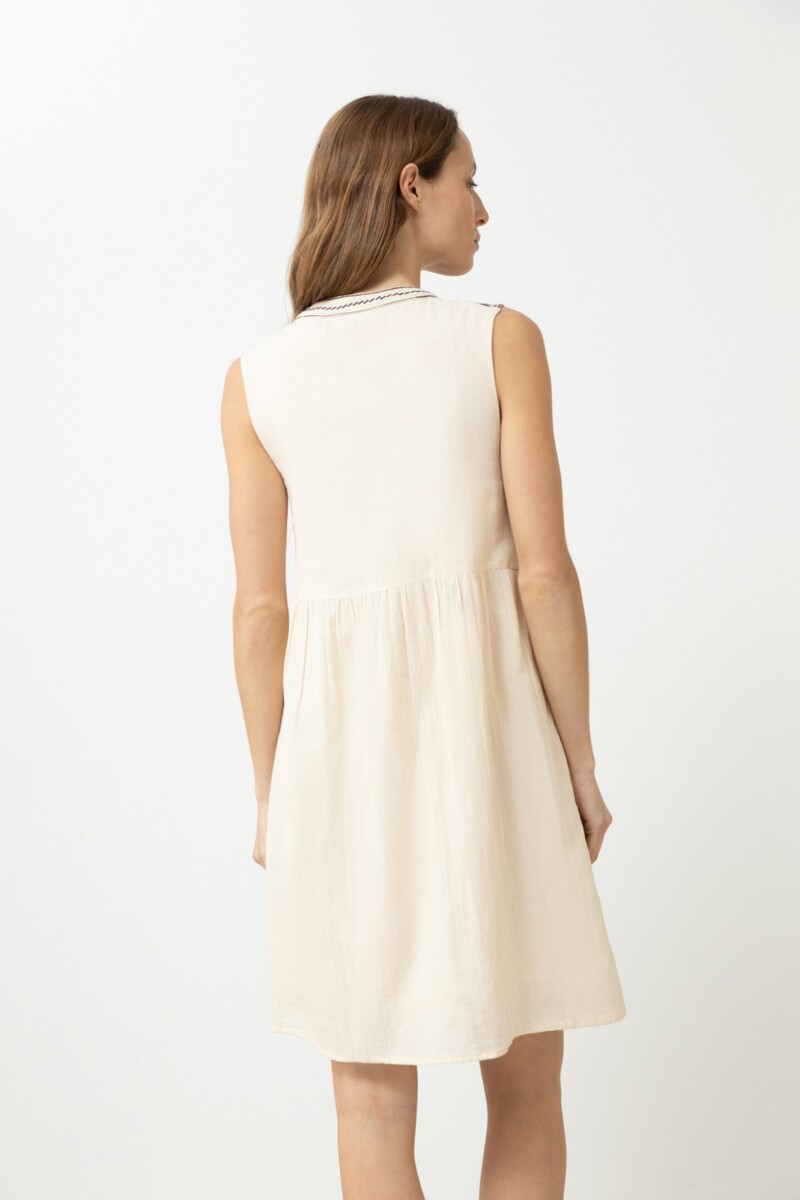 Vestido boho con bordados beige