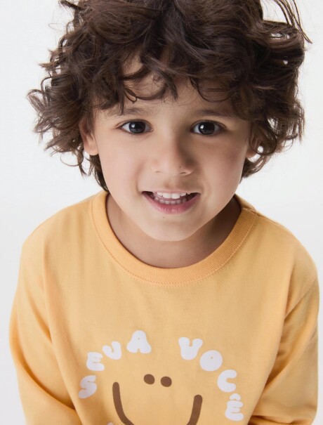 BUZO INFANTIL CON ESTAMPA NARANJA