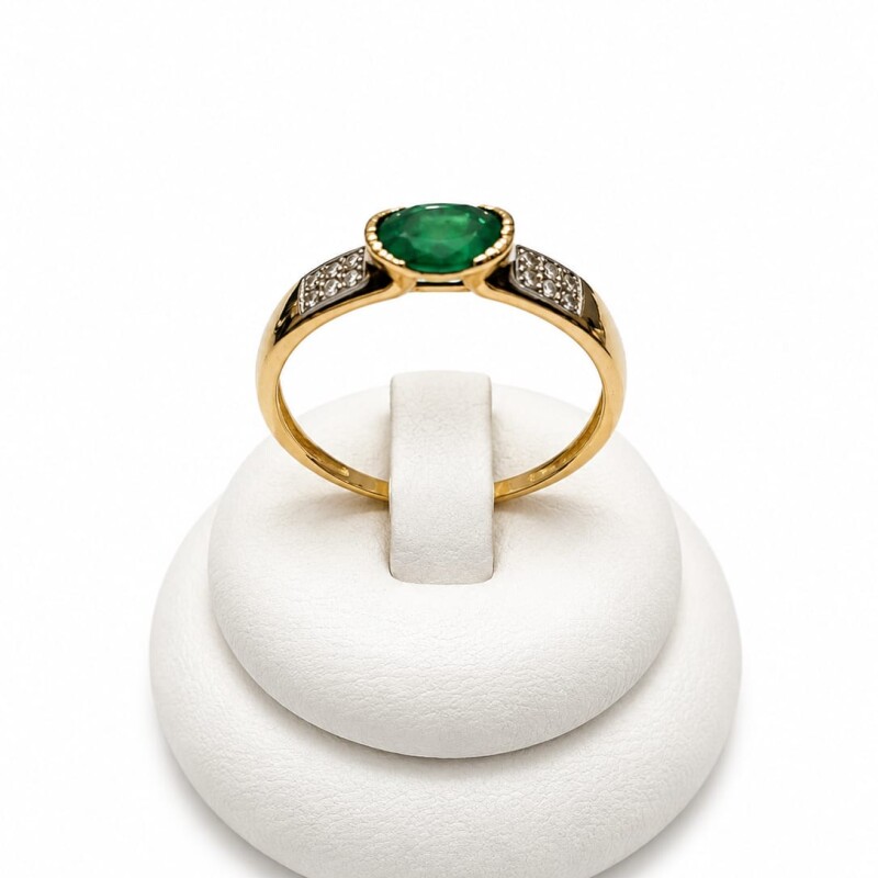 Anillo con Esmeralda en oro Anillo con Esmeralda en oro