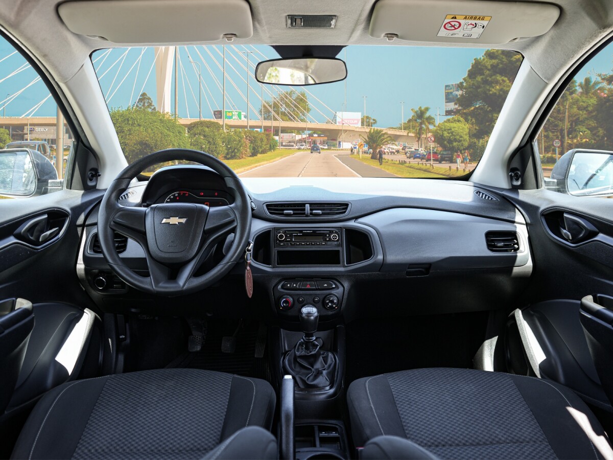 Chevrolet Joy Plus 1.0 Sedan Extra Full| Permuta / Financia Chevrolet Joy Plus 1.0 Sedan Extra Full| Permuta / Financia