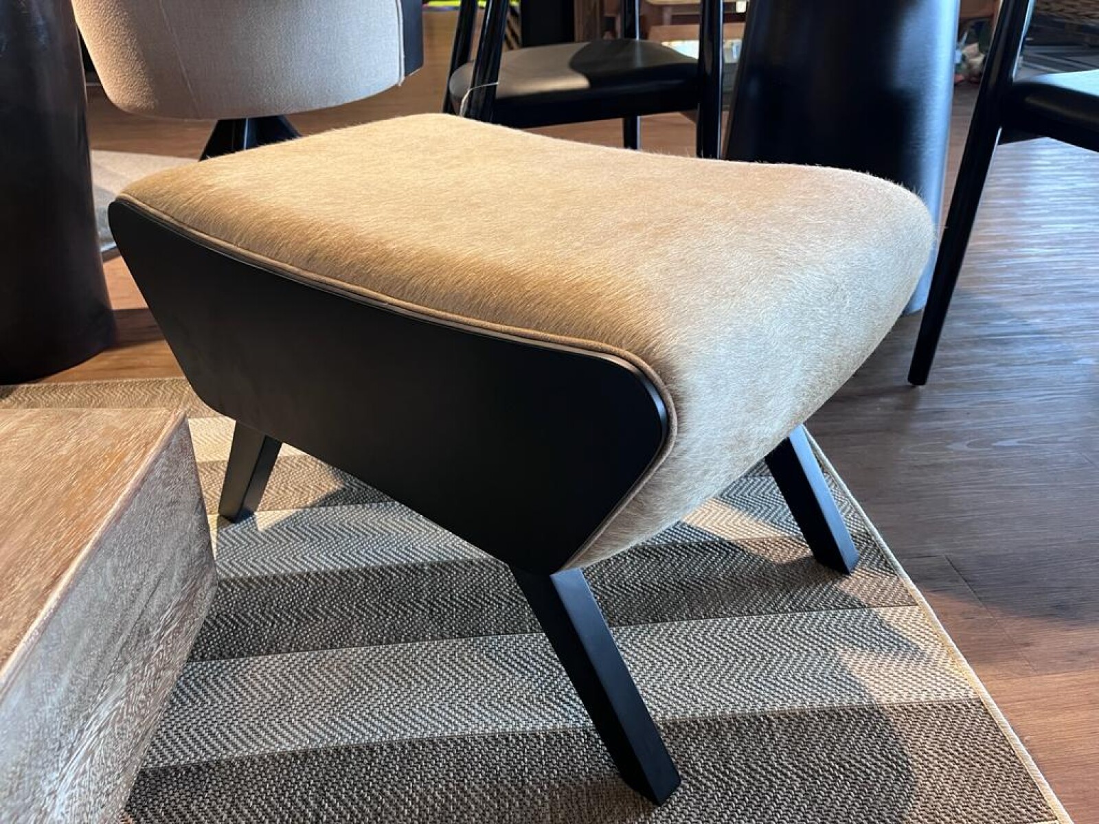 Novara - PUFF NOVARA 70X47X44H 