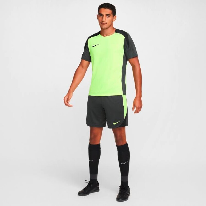 Remera Nike Strike de Hombre Amarillo