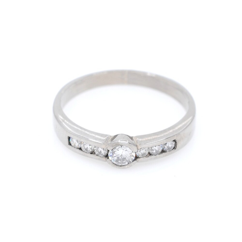 Anillo en oro 18k blanco y brillantes Anillo en oro 18k blanco y brillantes