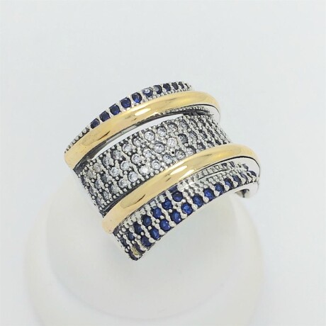 Anillo de plata 925, con circonias y filetes media caña en double de oro 18 ktes. Anillo de plata 925, con circonias y filetes media caña en double de oro 18 ktes.
