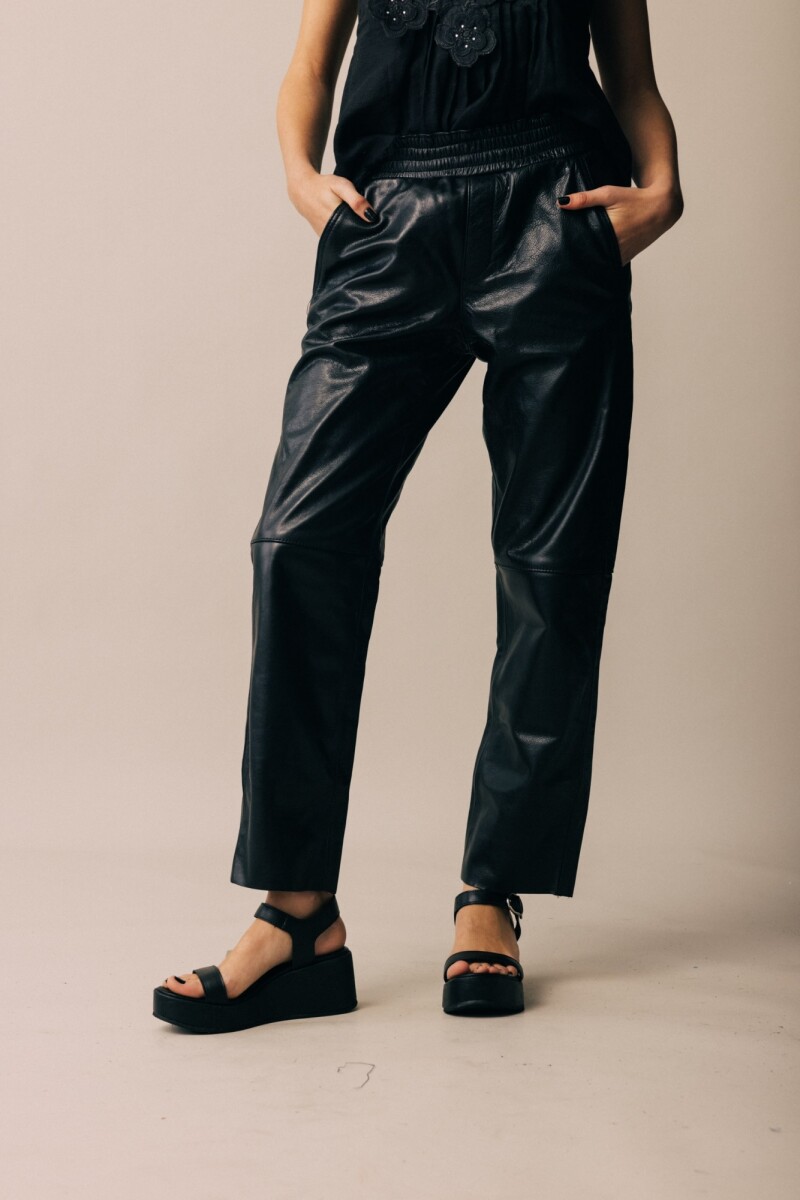 Leather Babucha Negro