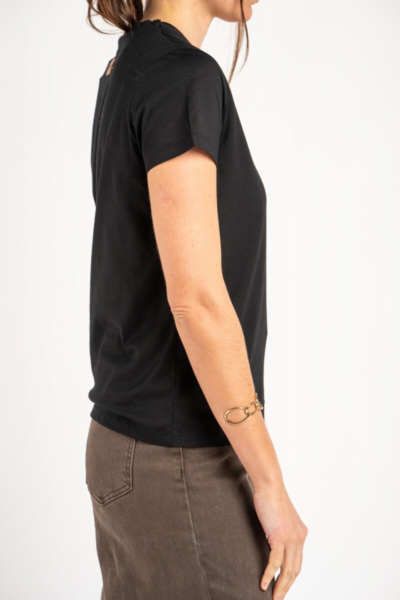 Remera Escote V Algodón Negro