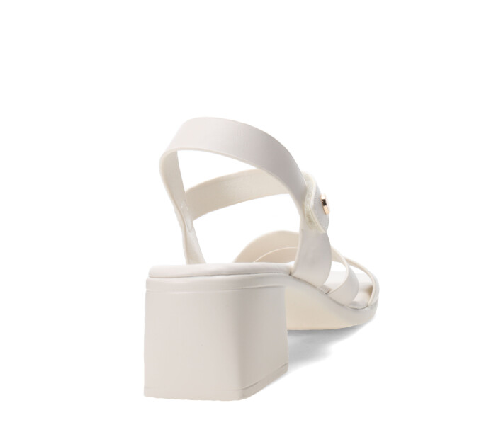 Sandalia JIMA con taco Off White