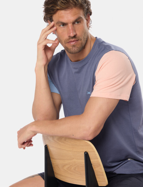 REMERA LISA COMBINADA Lila