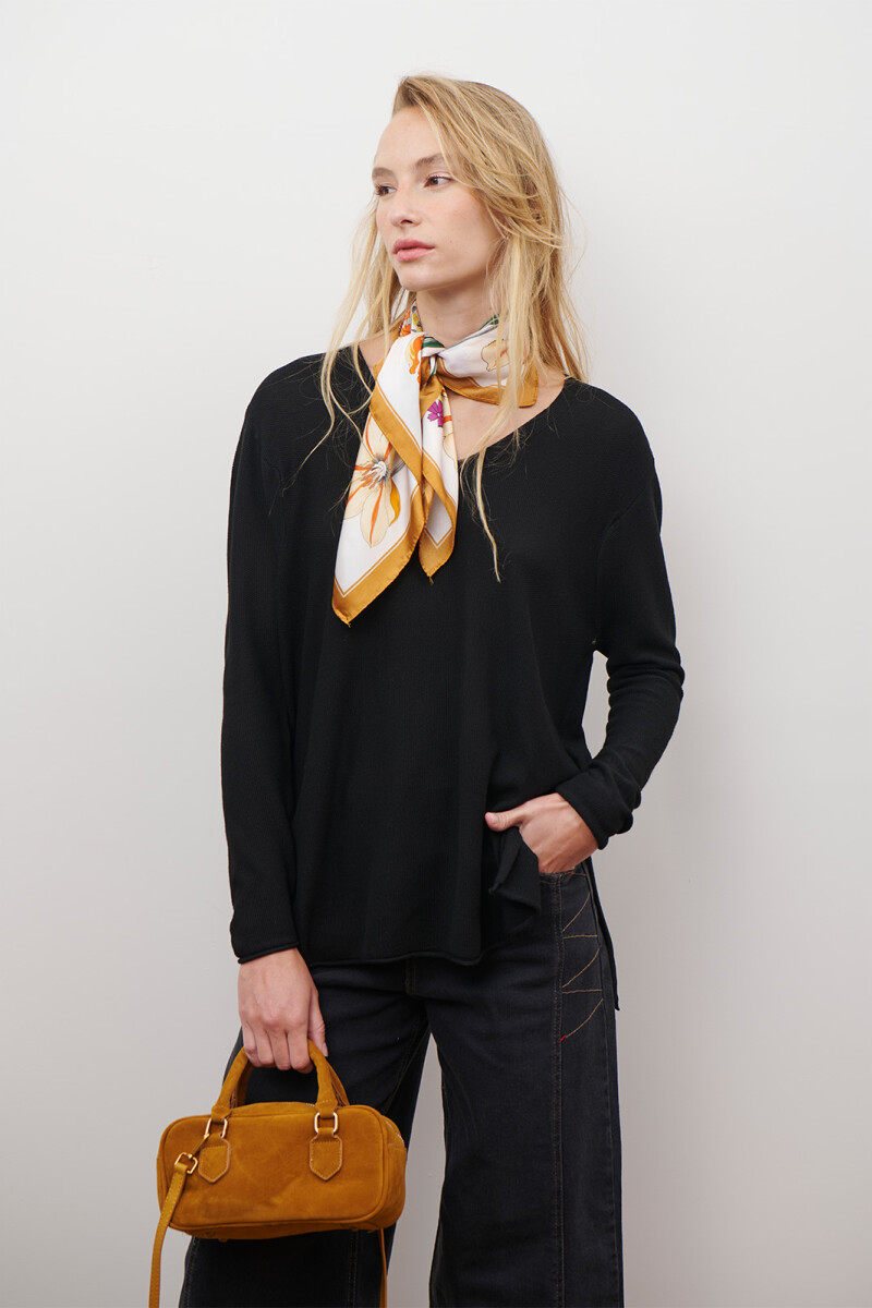 ESCOTE V CLASSIC NEGRO