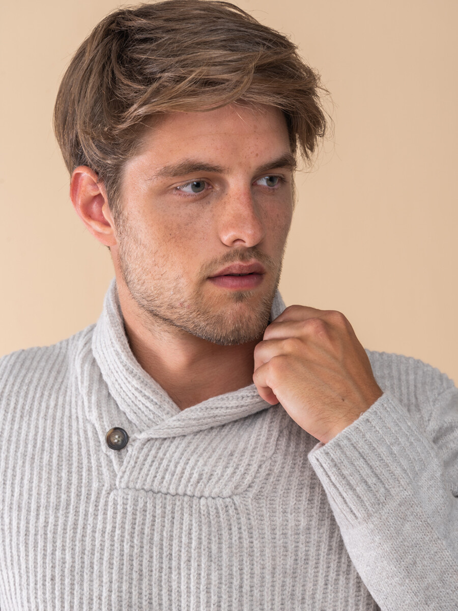 Sweater tejido con cuello - Beige 