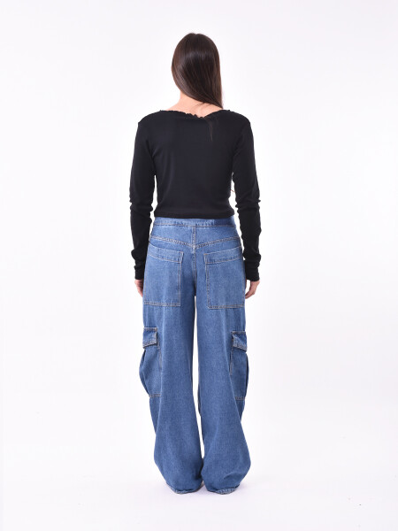 REMERA KIARA NEGRO