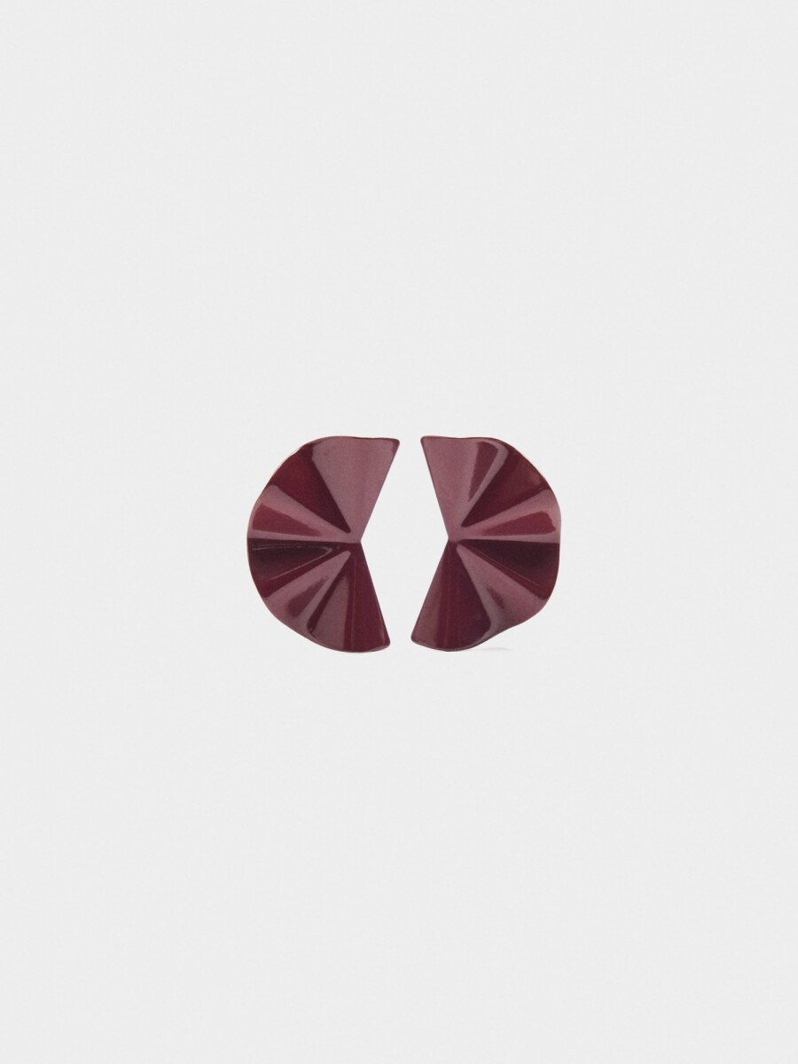 Pendientes Con Relieve Y Esmalte burdeos