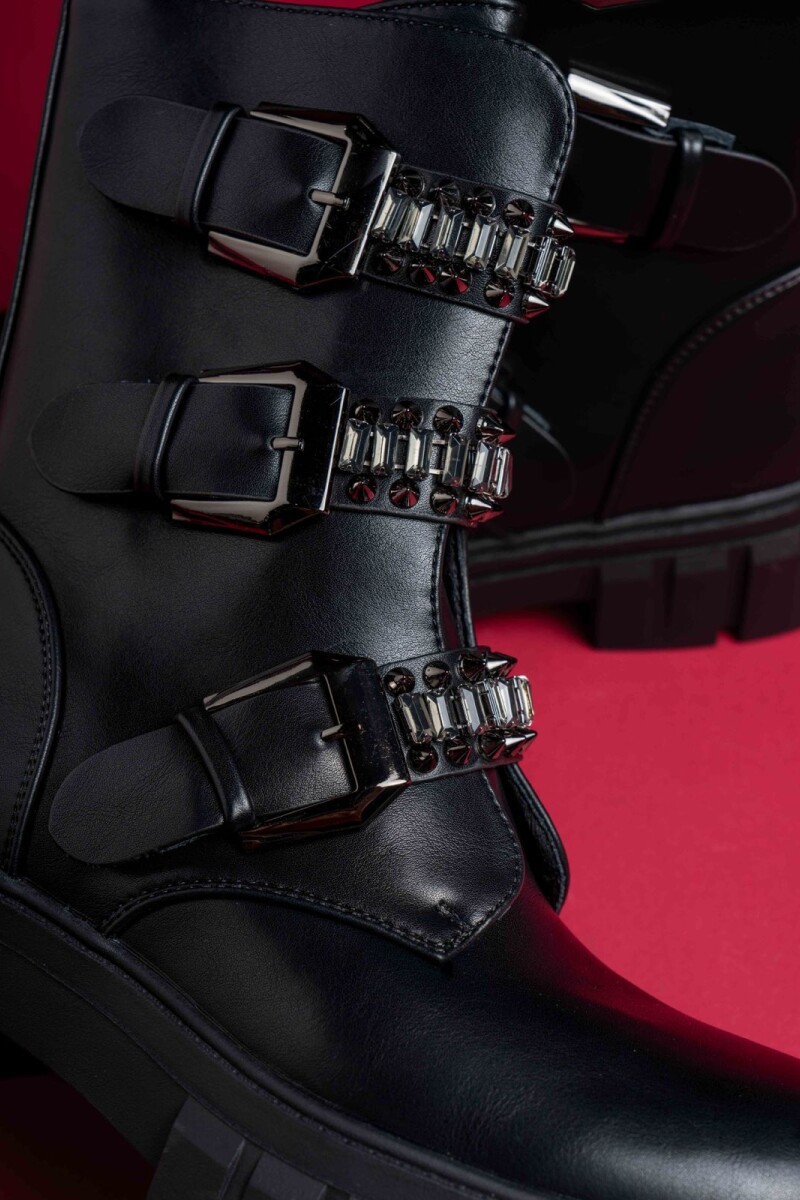 Bota Hebta Negro