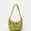 Cartera al hombro Mia en cuero charol Moss