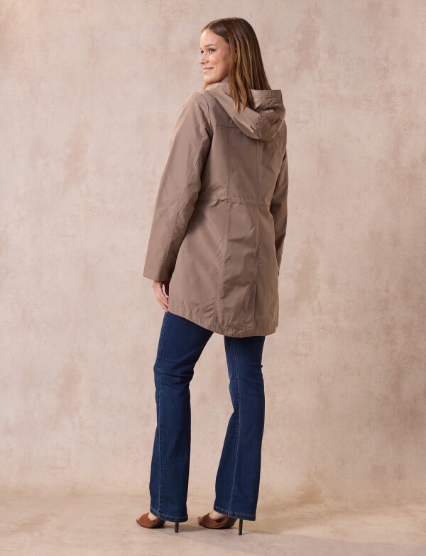 Campera Liviana Impermeable BEIGE OSCURO