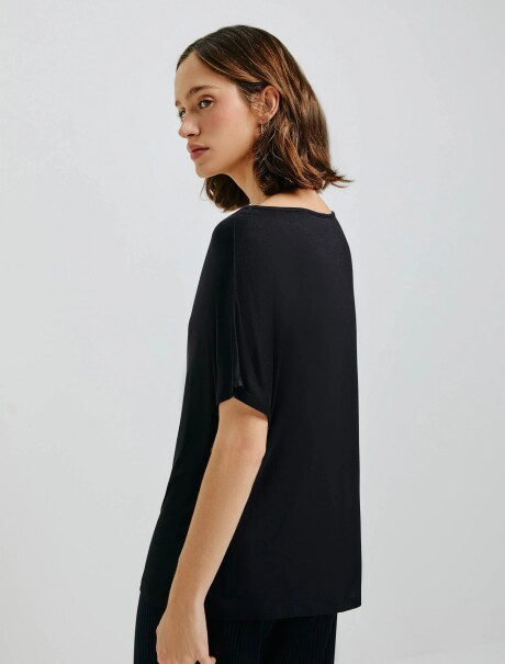 BLUSA BÁSICA DE VISCOSA NEGRO