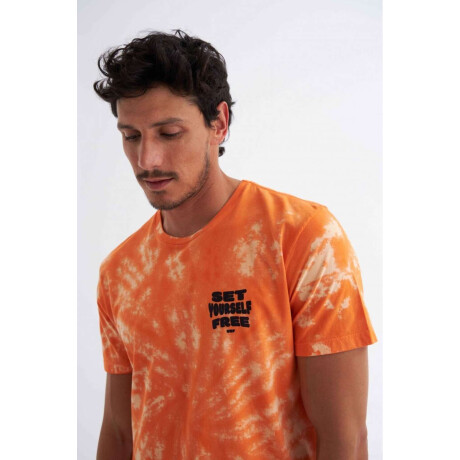 Remera Iroscoe Naranja