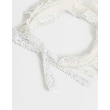 Vincha Con Borlas Blanco Crudo