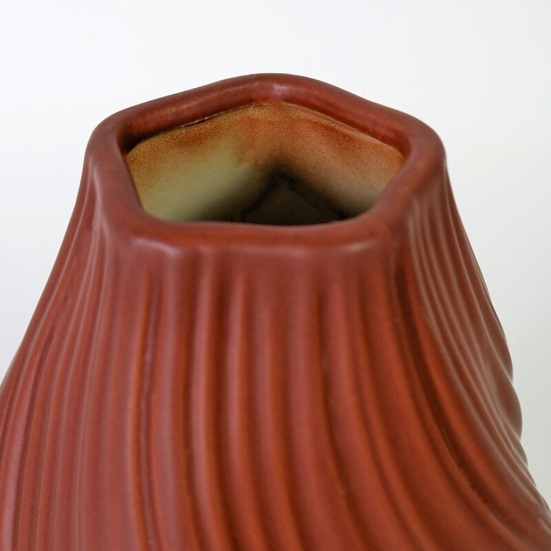 FLORERO CERAMICA MARRON 17X17X25CM Unica