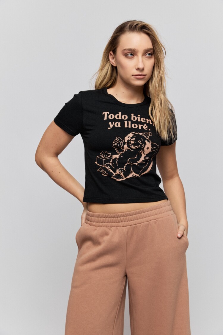 REMERA LLORADERA Negro