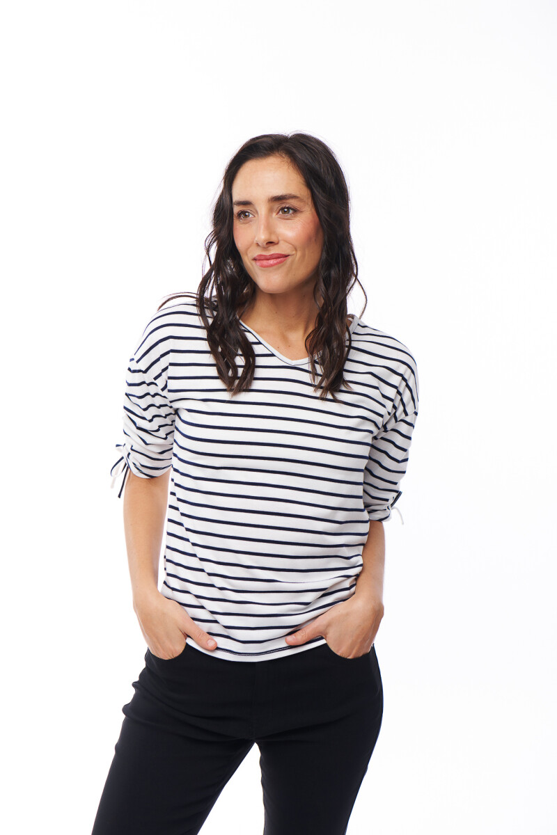 REMERA INCA BLANCO RAYAS