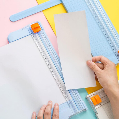 Guillotina para papel 23x13cm Celeste