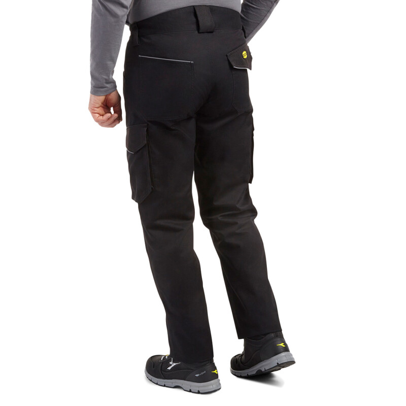 Diadora PANT STAFF CARGO Negro