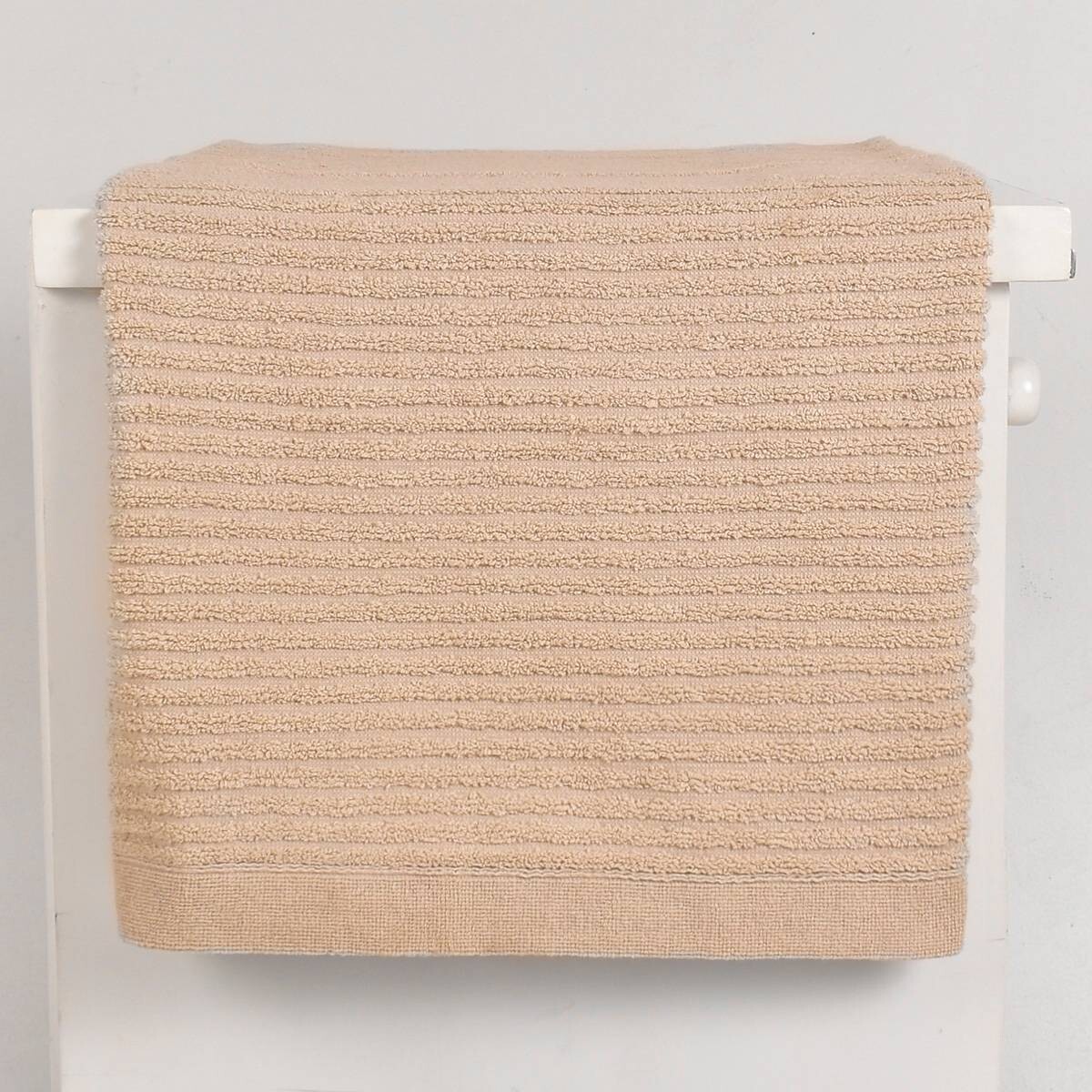 Toalla Yumi Beige - Cuerpo Plus 