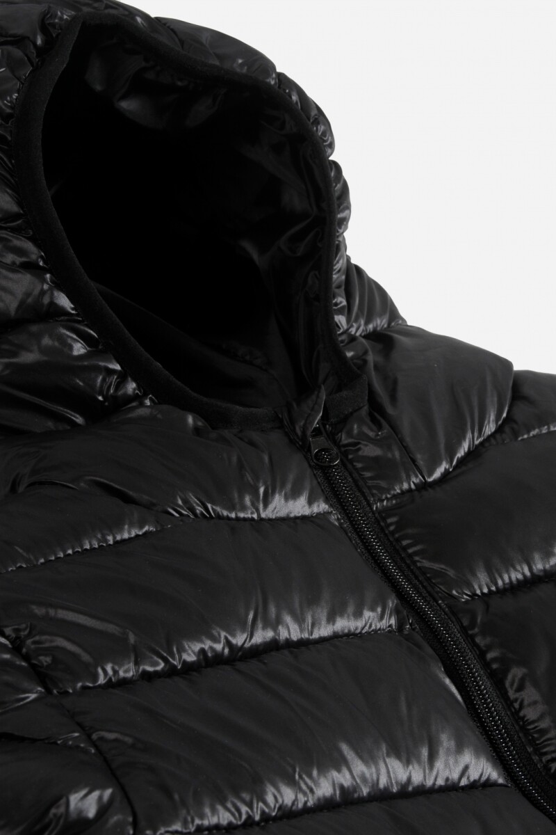 Campera puffer básica con capucha NEGRO