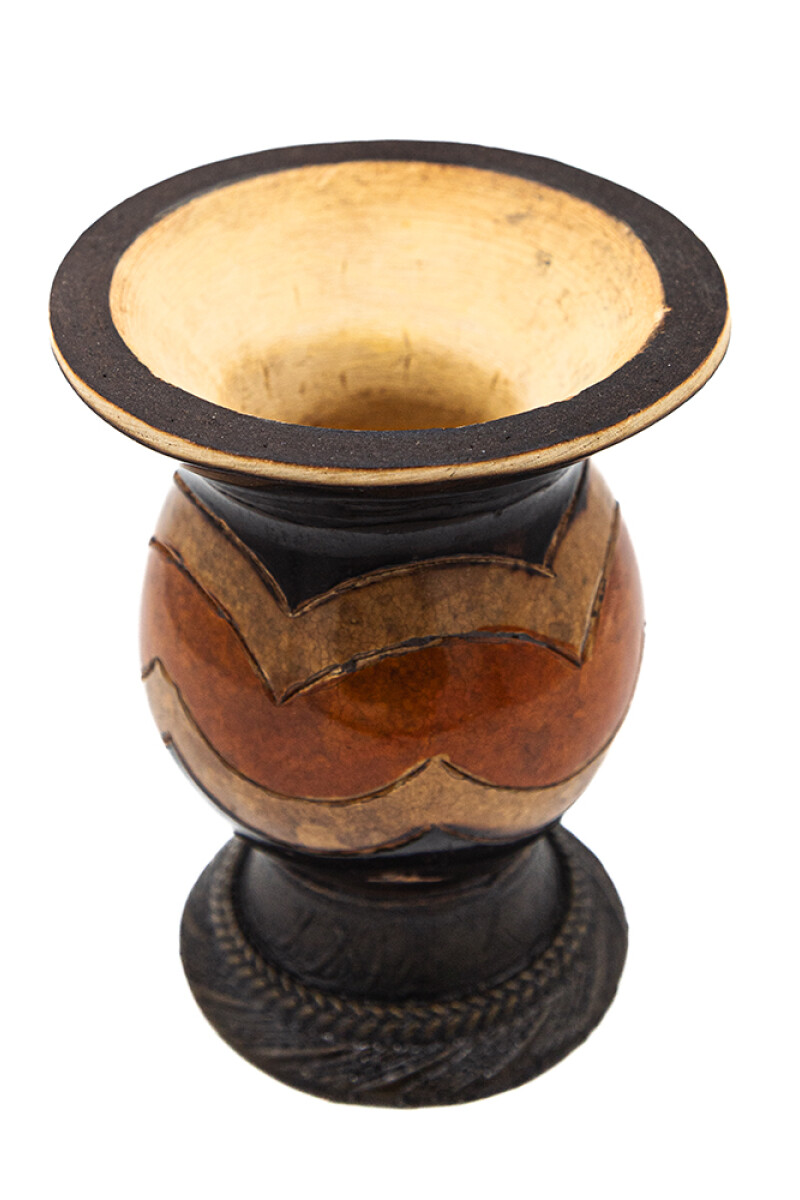 MATE CON SOPORTE BASE PARA CHIMARRAO MATE CON SOPORTE BASE PARA CHIMARRAO