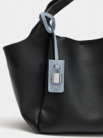 Bolso Tote Con Penduro negro