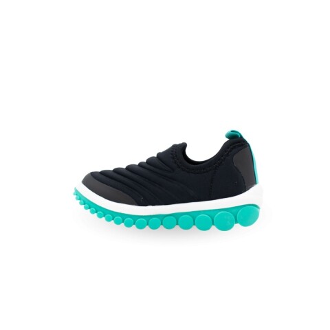 CHAMPION 24-30 NEGRO/CELE