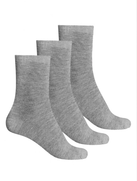 KIT CON TRES PARES DE MEDIAS UNISSEX DE CAÑO MEDIO GRIS