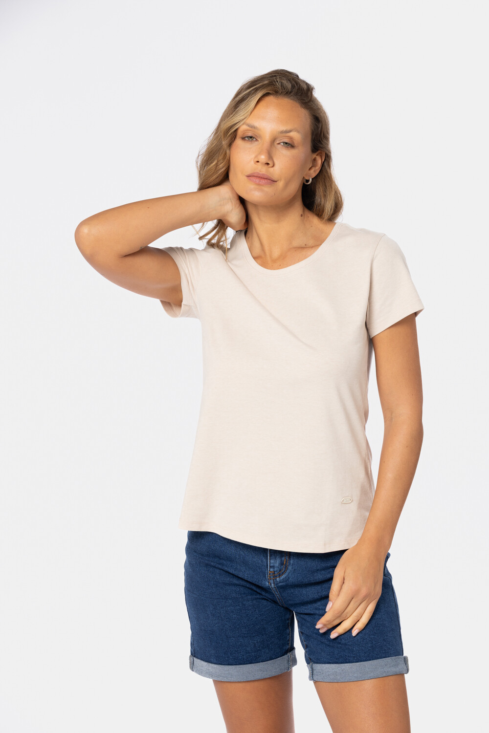 REMERA BÁSICA DE ALGODÓN Beige