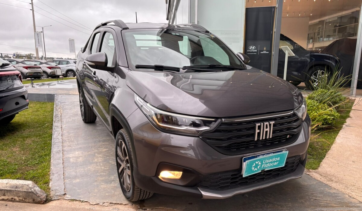 Fiat Strada Volcano - 2022 Fiat Strada Volcano - 2022