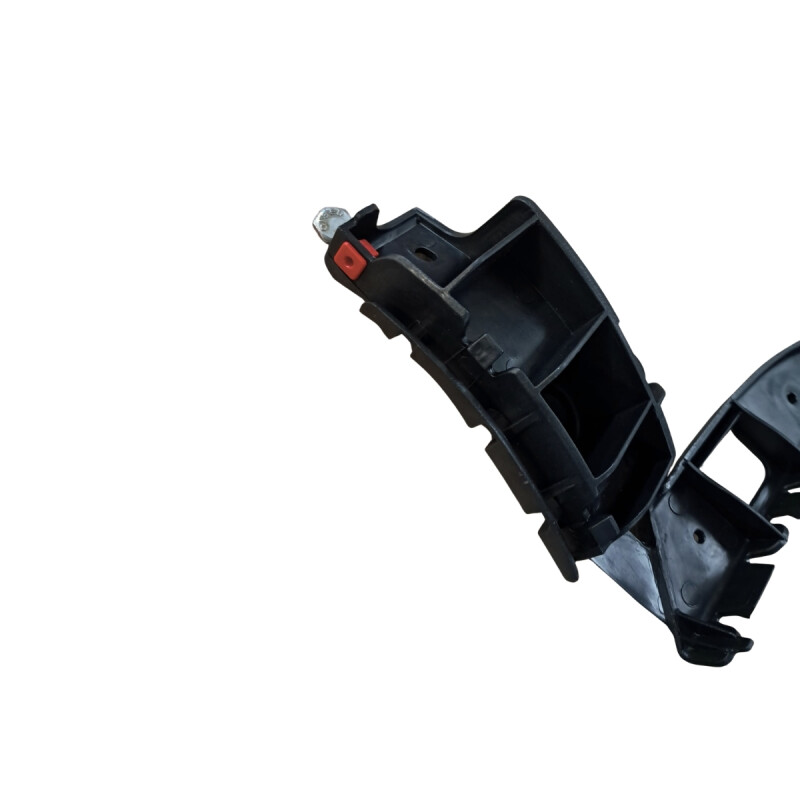 SOPORTE IZQUIERDO DE PARAGOLPE TRASERO Soporte Izquierdo De Paragolpe Trasero
