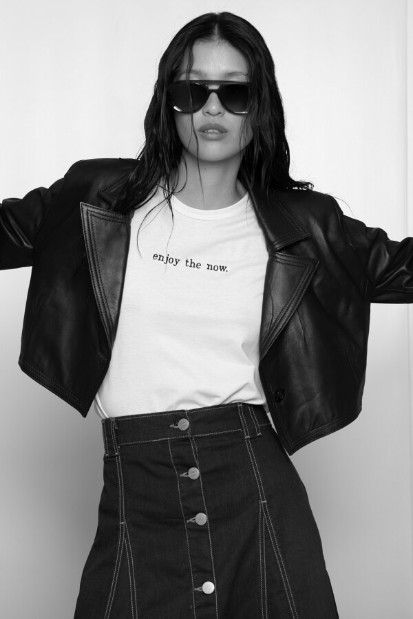 Remera Retro Frase Blanca