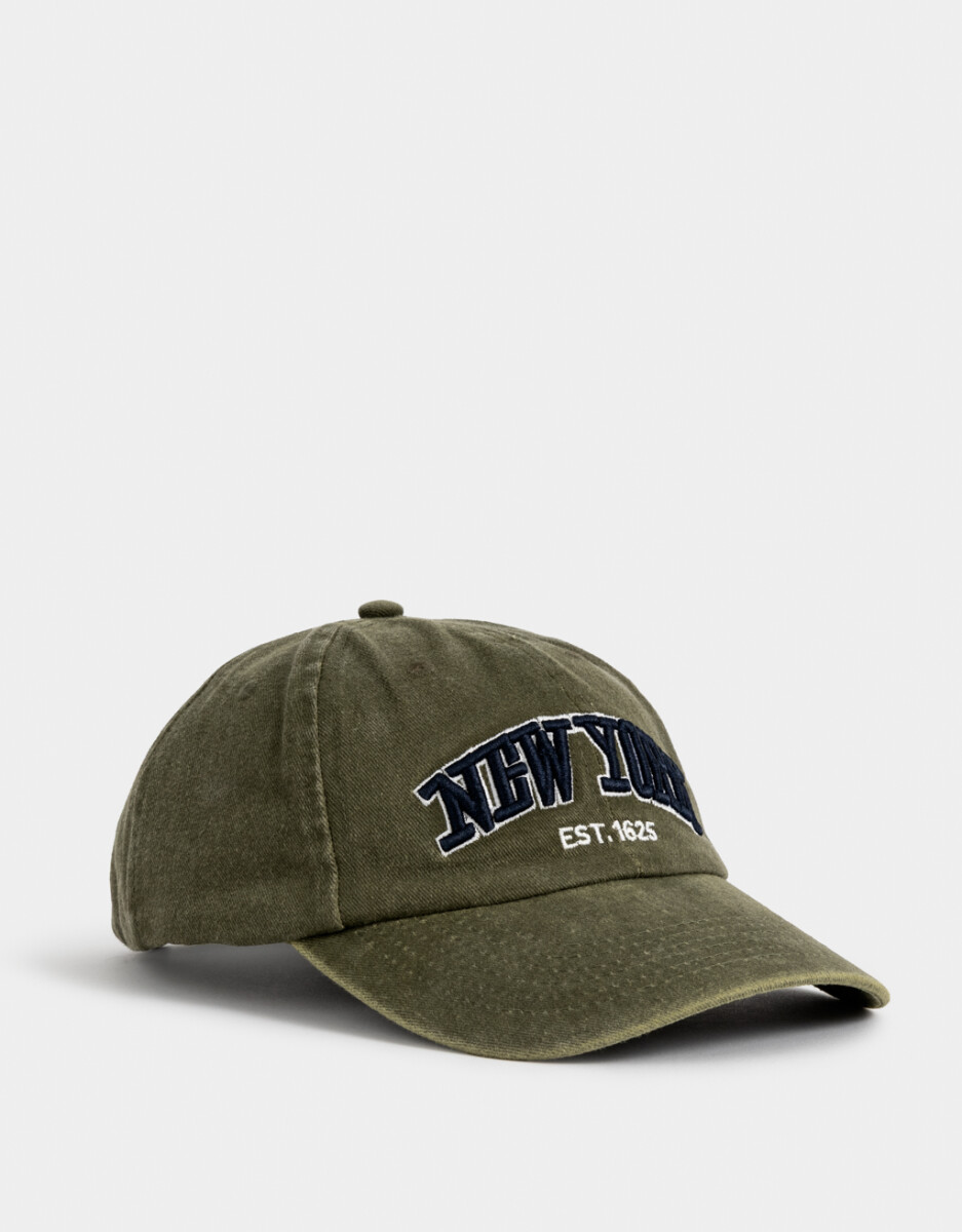 Gorra Efecto Lavado Bordada 