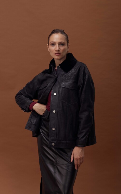 SIMONA FW26 CHAQUETA NEGRO GASTADO