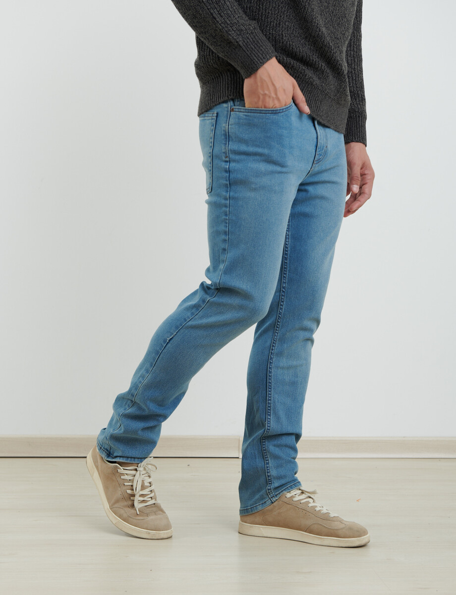080402 PANTALON HARRY Azul Claro