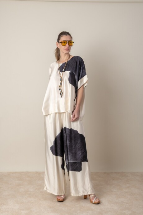 BLUSA HOJA Negro