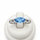 Anillo con piedra central azul talla Navette Anillo con piedra central azul talla Navette