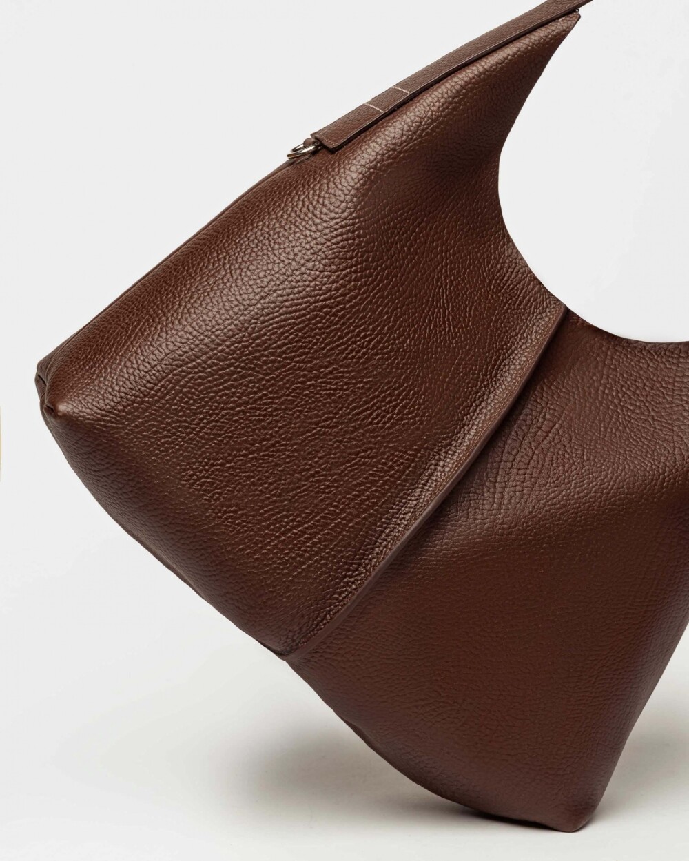 Bolso Tanner en cuero graneado Marron