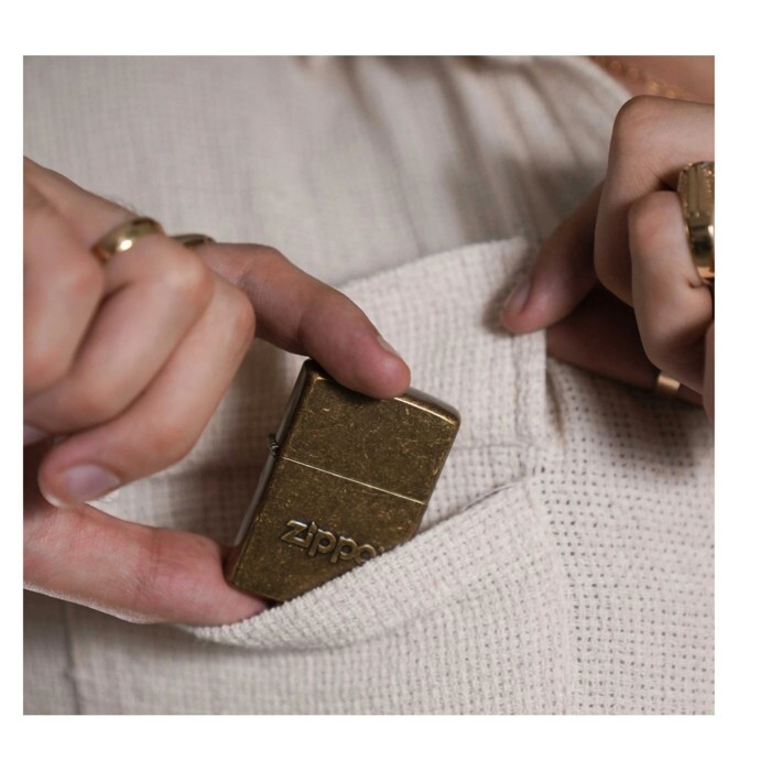 Auténtico. Inconfundible. Zippo.