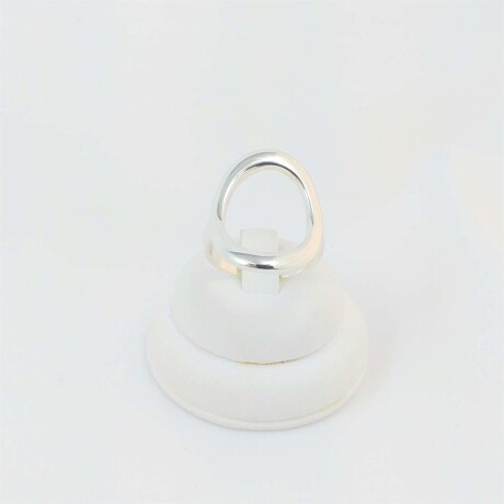 Anillo de plata 925, modelo reina. Anillo de plata 925, modelo reina.