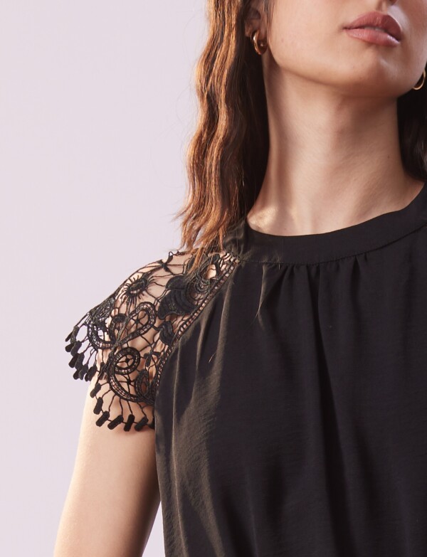 Blusa Broderie NEGRO