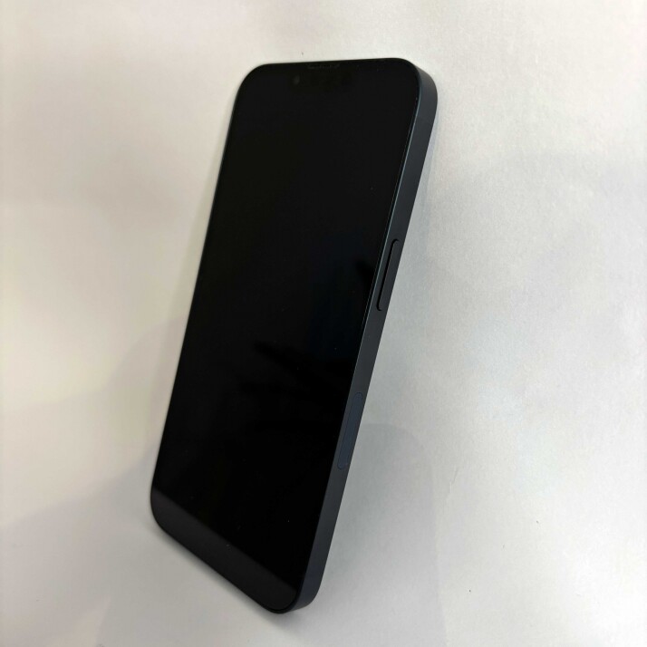 iPhone 13 128 GB - Black iPhone 13 128 GB - Black