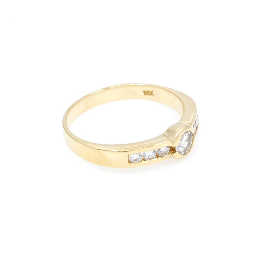 Anillo en oro 18k amarillo y brillantes Anillo en oro 18k amarillo y brillantes
